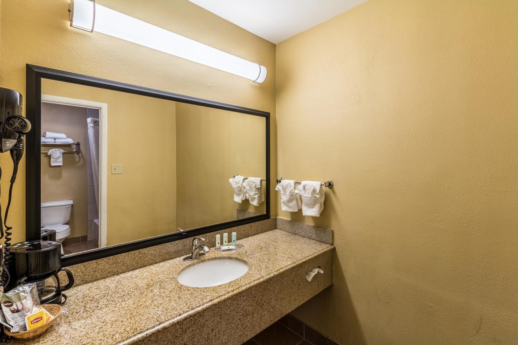 Quality Inn Corsicana Eksteriør billede